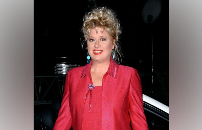 SNL Alum Victoria Jackson Reveals Inoperable Tumor in Windpipe